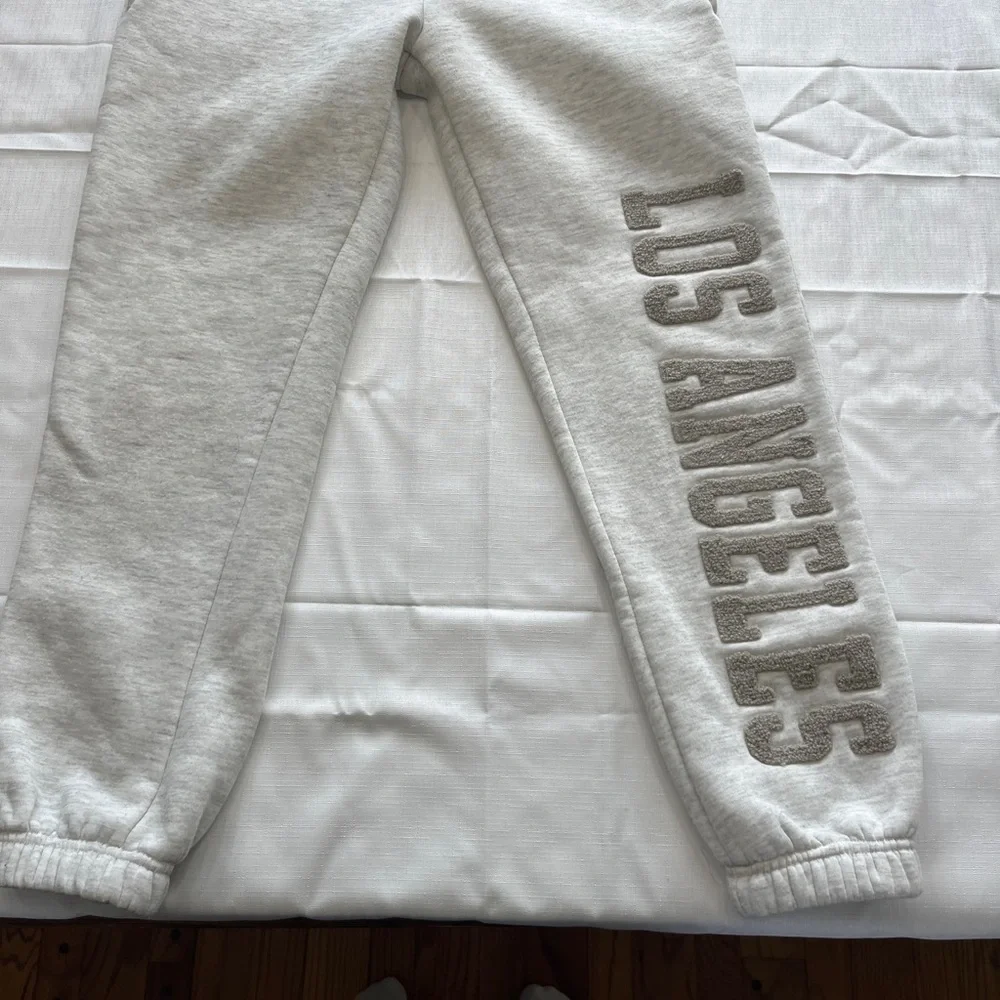 Women's Gray Joggers with Los Angeles Print - Picture 6 of 6